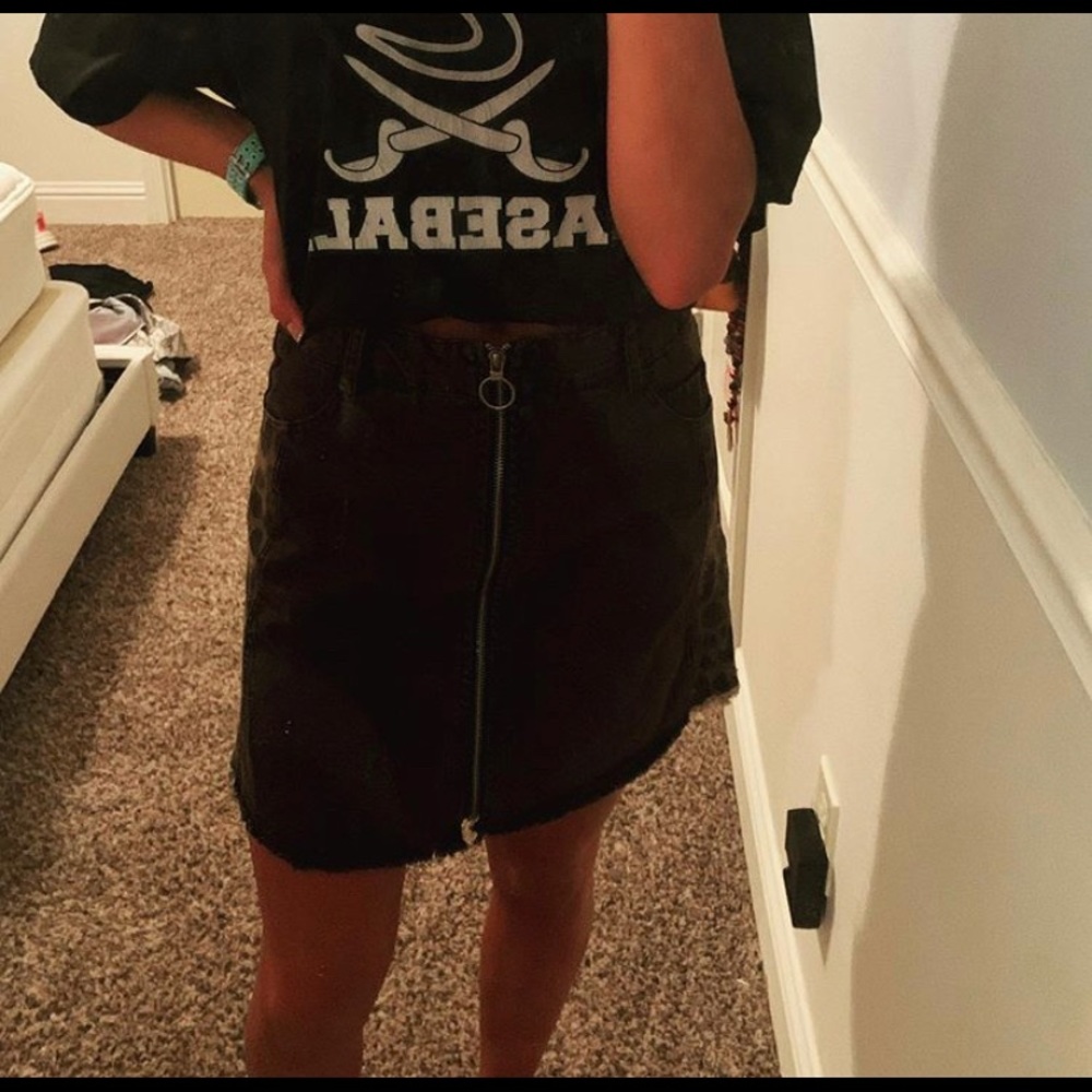 cute brown zip up skirt